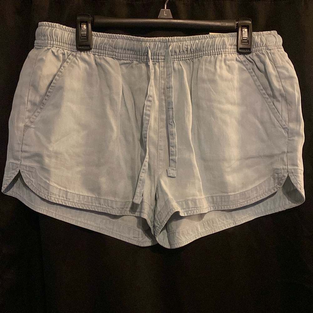 Dolphin Tie Front Shorts for Women/Juniors Size L NWT